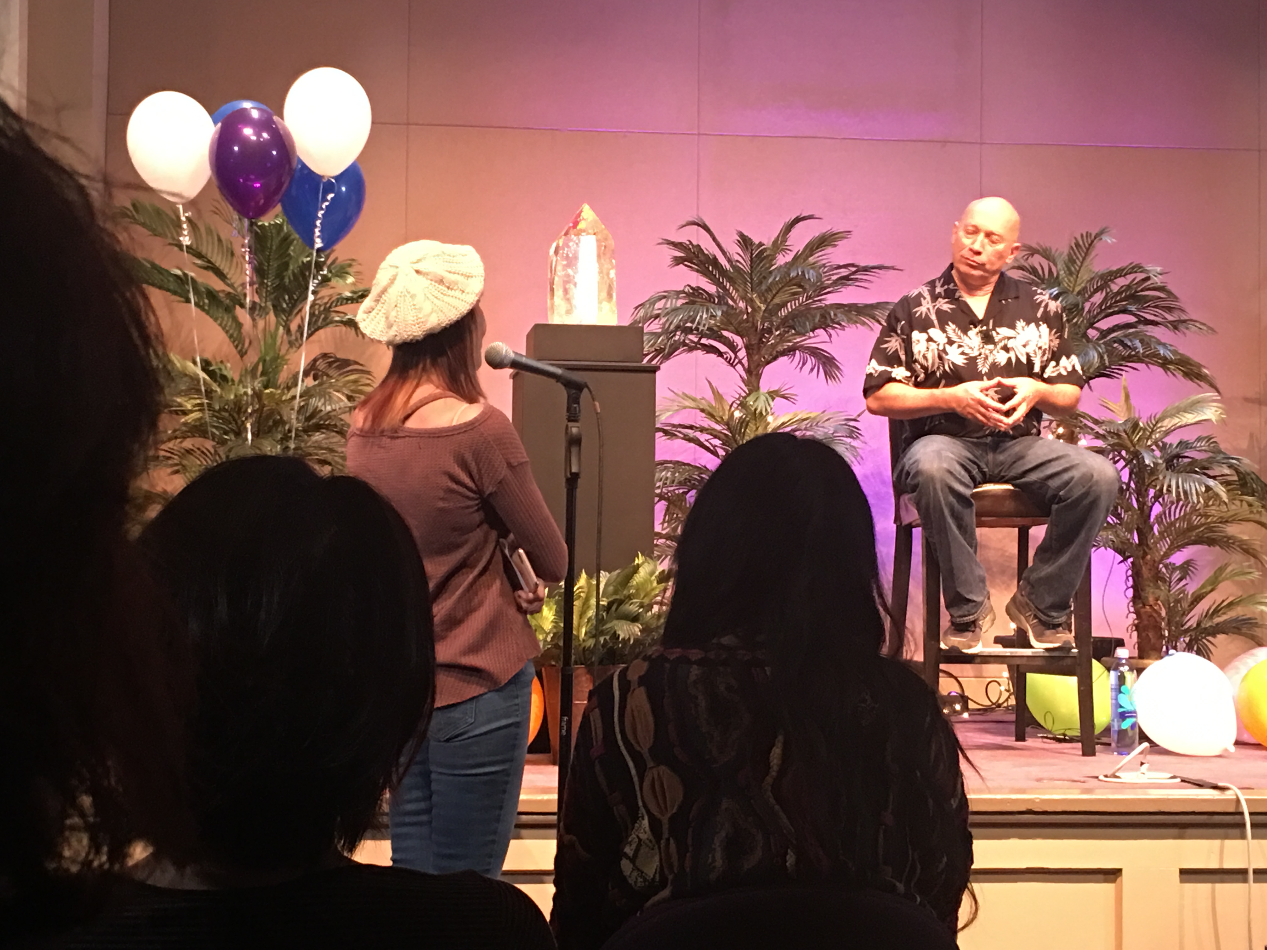 Eu, conversando com Bashar em Oakland, 2017